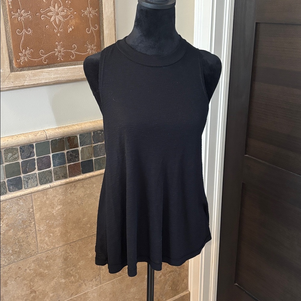 fab'rik Black Sleeveless Tank Top